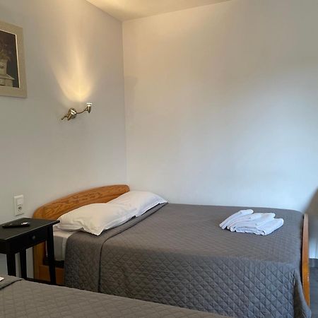 Hotel L'Escale Aigues-Mortes Ngoại thất bức ảnh